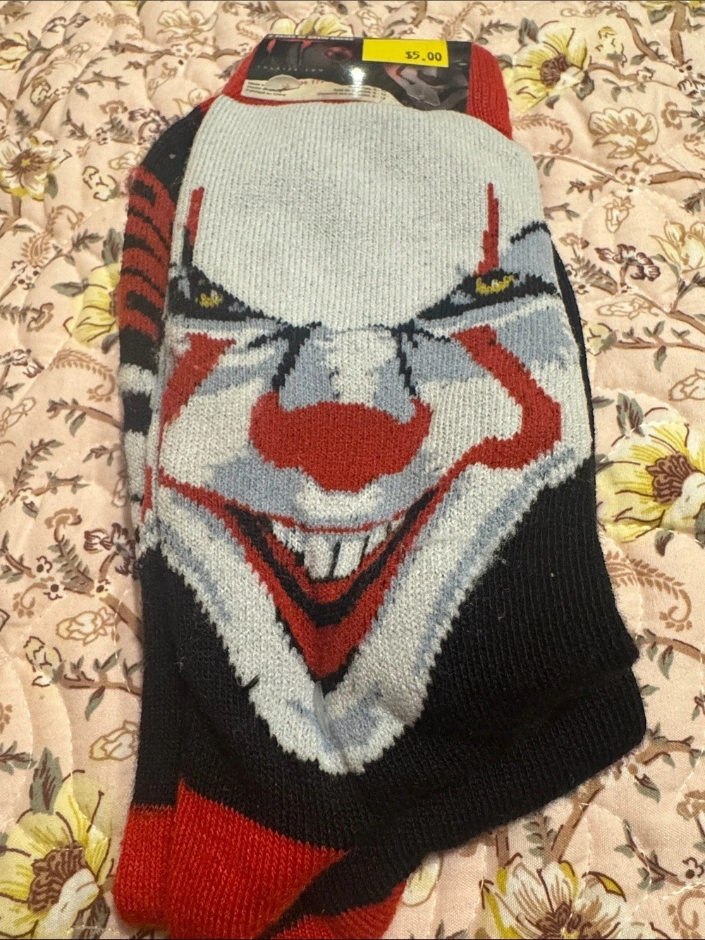 Warner Bros. IT Chapter Two Pennywise 2-Pack Crew Socks. IT Chapter Two